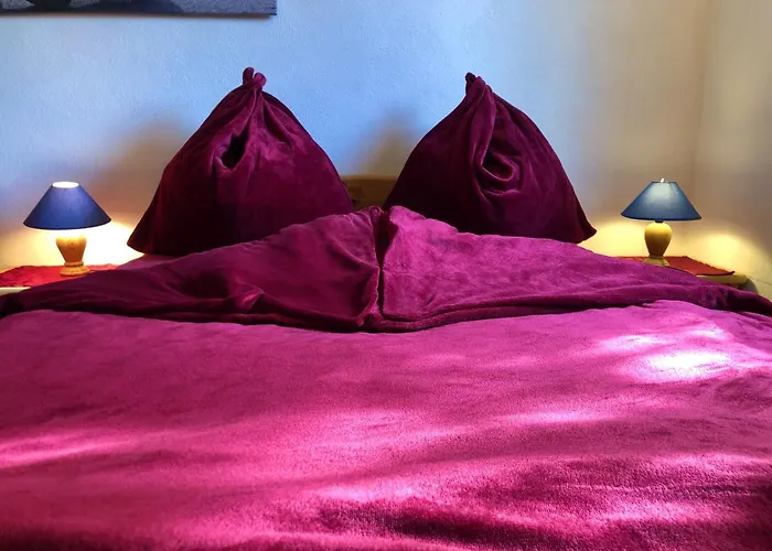 Tiny House - Auszeit Im Wald Am Badesee Vakantiehuis Tanna